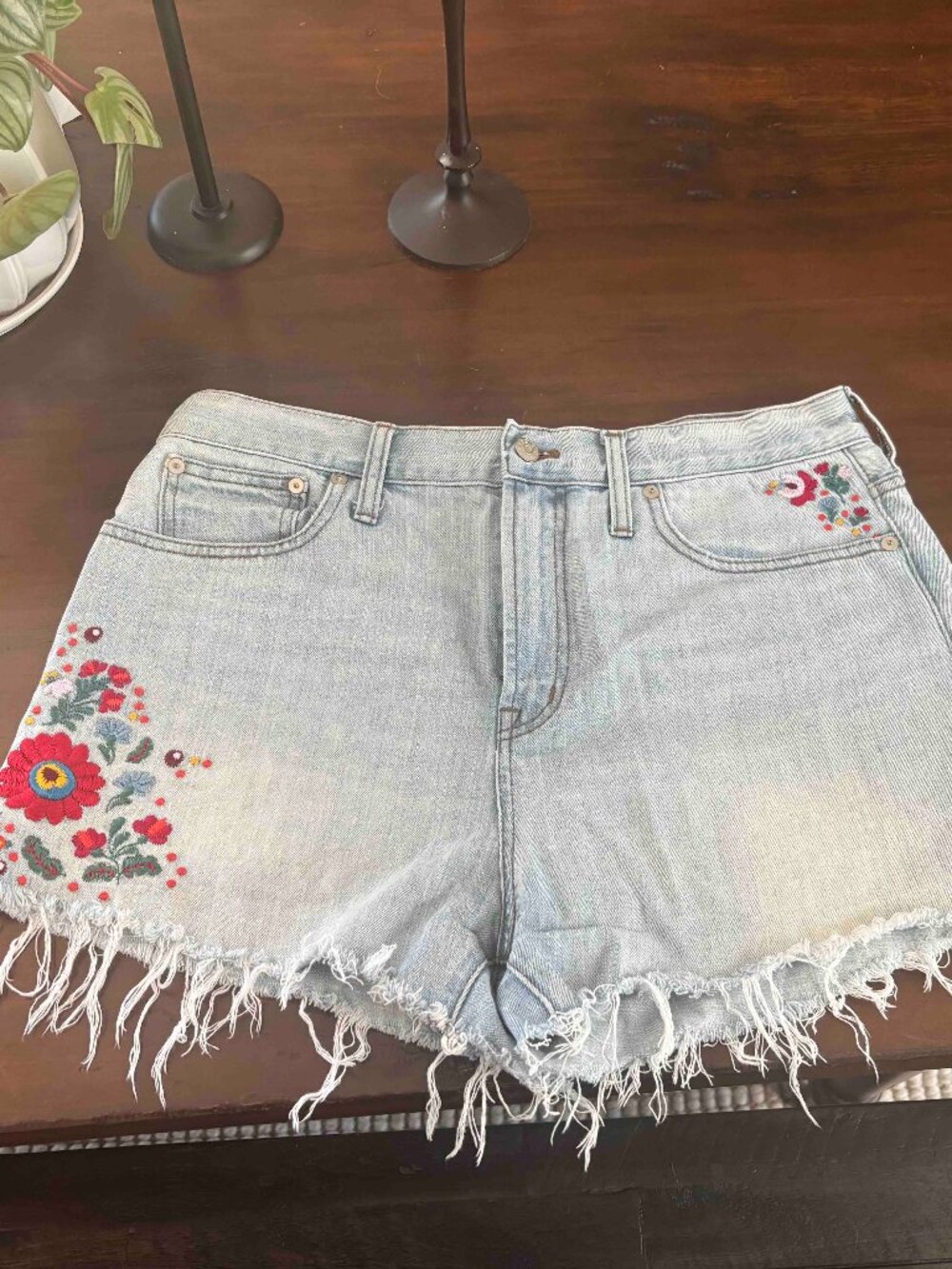 Madewell Embroidered Perfect Jean Shorts - Size 30